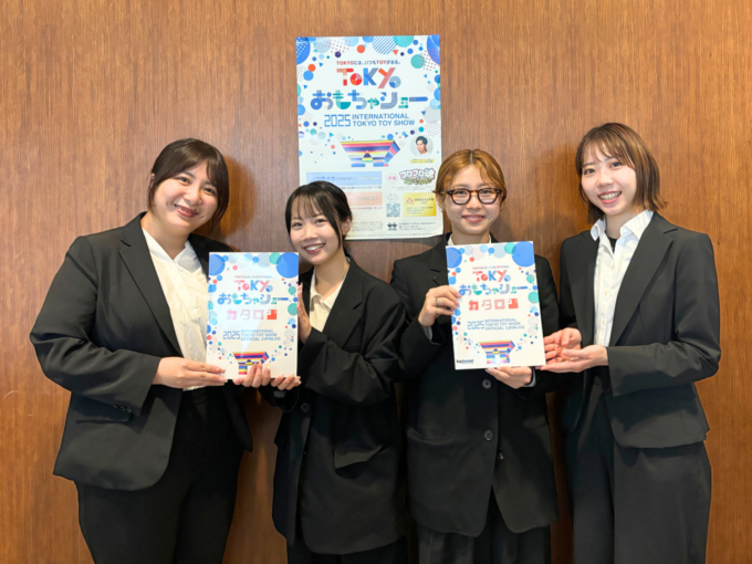 本イベントの対応を行ったサニーサイドアップのメンバーたち。左より 西、増賀、矢野、櫻庭