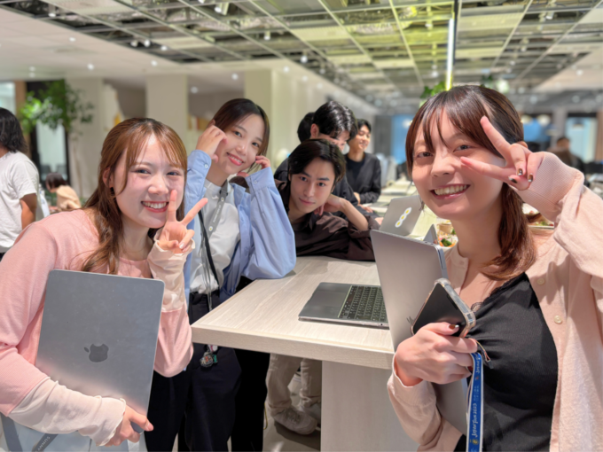 内定者との座談会を行ったサニーサイドアップグループの先輩メンバーたち