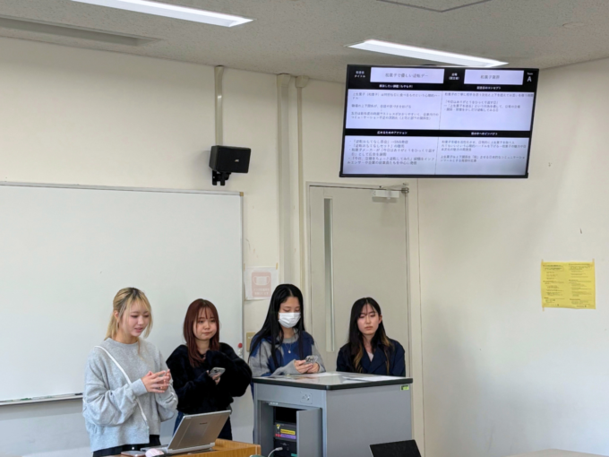 上智大学 文学部新聞学科 国枝ゼミでのサニーサイドアップの特別講義での発表の様子