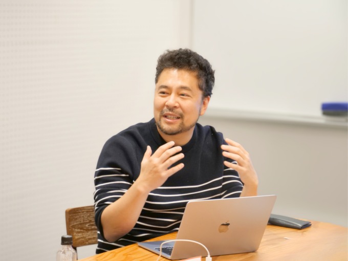 株式会社Voicy 代表取締役　緒方 憲太郎さまの概要ご説明の様子