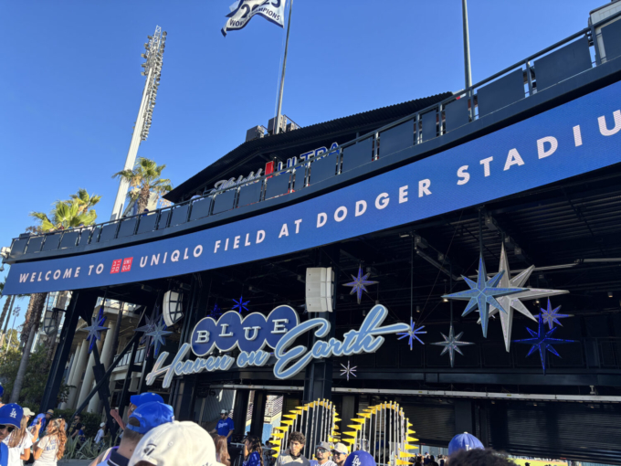 MLBのロサンゼルス・ドジャースの試合が開催されたドジャー・スタジアムの様子。